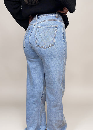 Shoppe nach Kategorie: Jeans mit Strass-Details