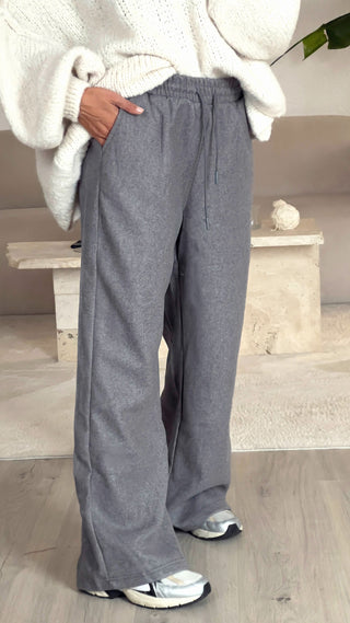 Shoppe nach Kategorie: Straight Sweat Pants