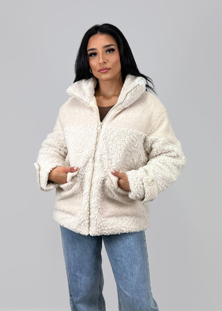 Shoppe nach Kategorie: Teddyjacke