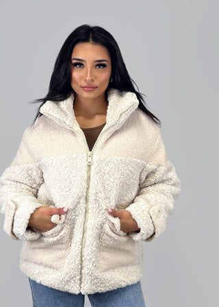 Shoppe nach Kategorie: Teddyjacke