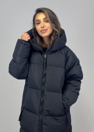 Shoppe nach Kategorie: Lange Jacke mit Kapuze