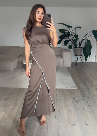 Shoppe nach Kategorie: Zweiteiliges Kaftankleid Taupe