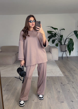 Shoppe nach Kategorie: Oversize Zweiteiler Taupe