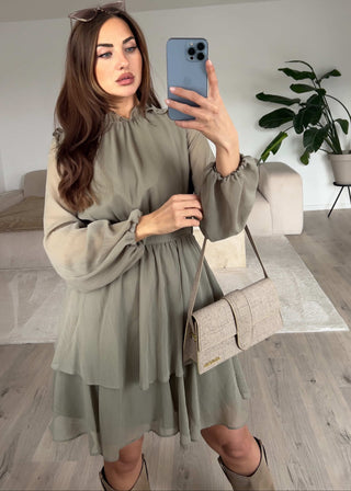 Shoppe nach Kategorie: Kleid mit Rüschen Khaki