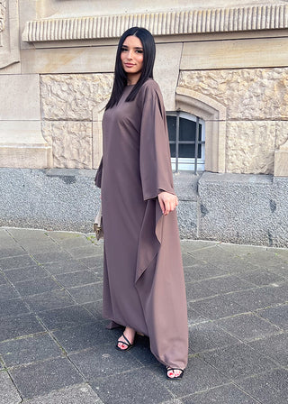 Shoppe nach Kategorie: Taillienbetontes Maxikleid Taupe