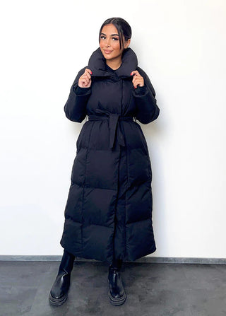 Shoppe nach Kategorie: Lange Winterjacke mit Gürtel